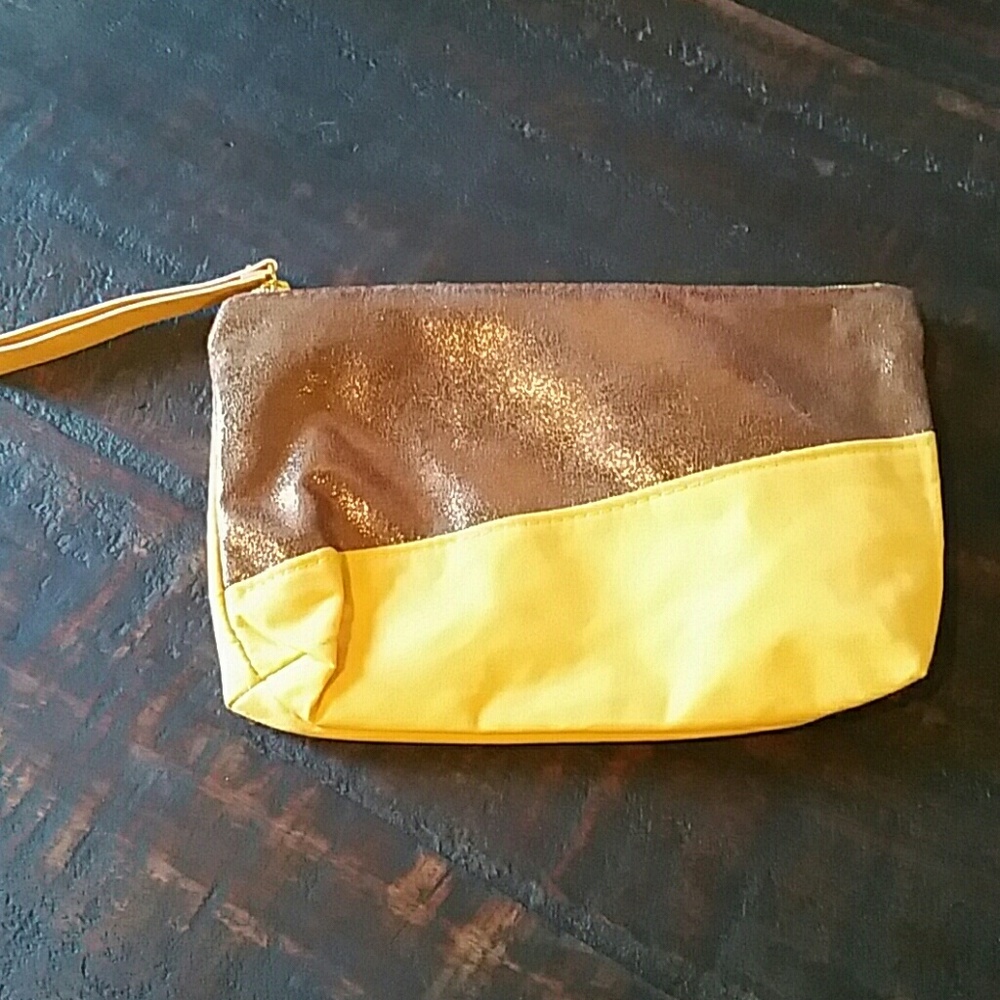 Ipsy makeup bag