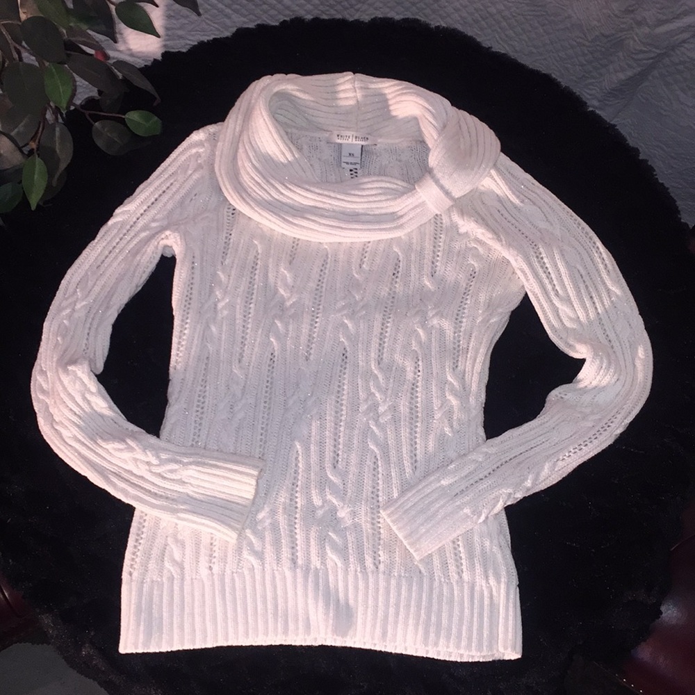 WHBM XS Cable Knit Sweater Creme/Silver Flake