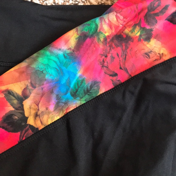 LulaRoe Athletic Pant - Picture 2 of 3