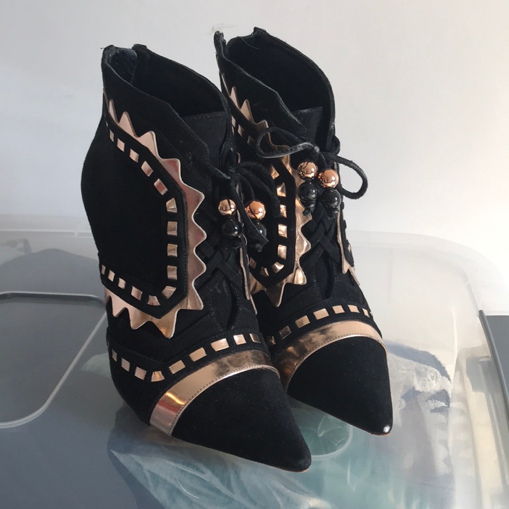 Sophia Webster black and copper booties!