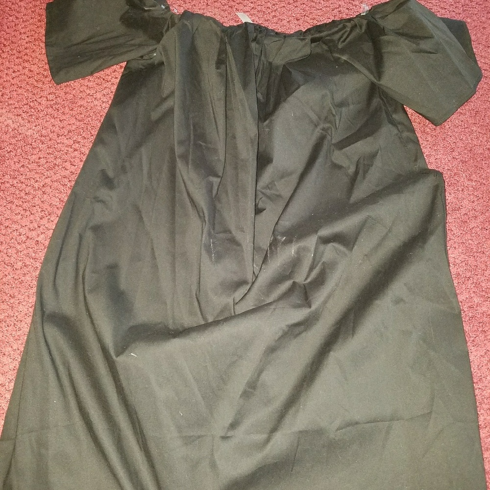 Off shoulder short sleeve dress