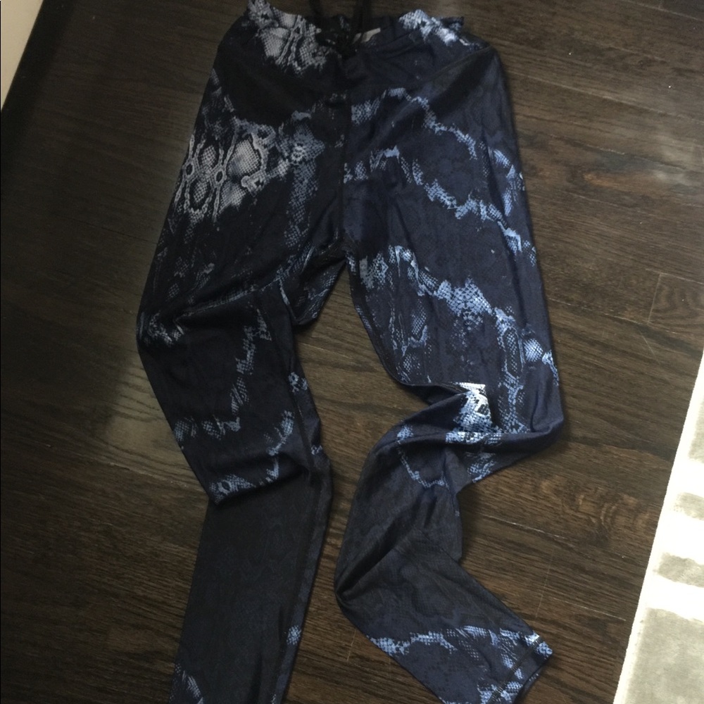 The upside leggings