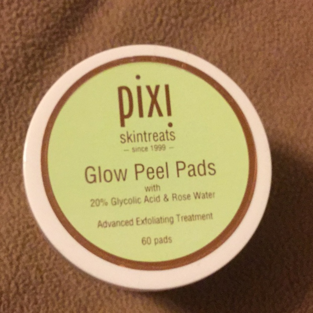PIXI GLOW PEEL PADS NEW