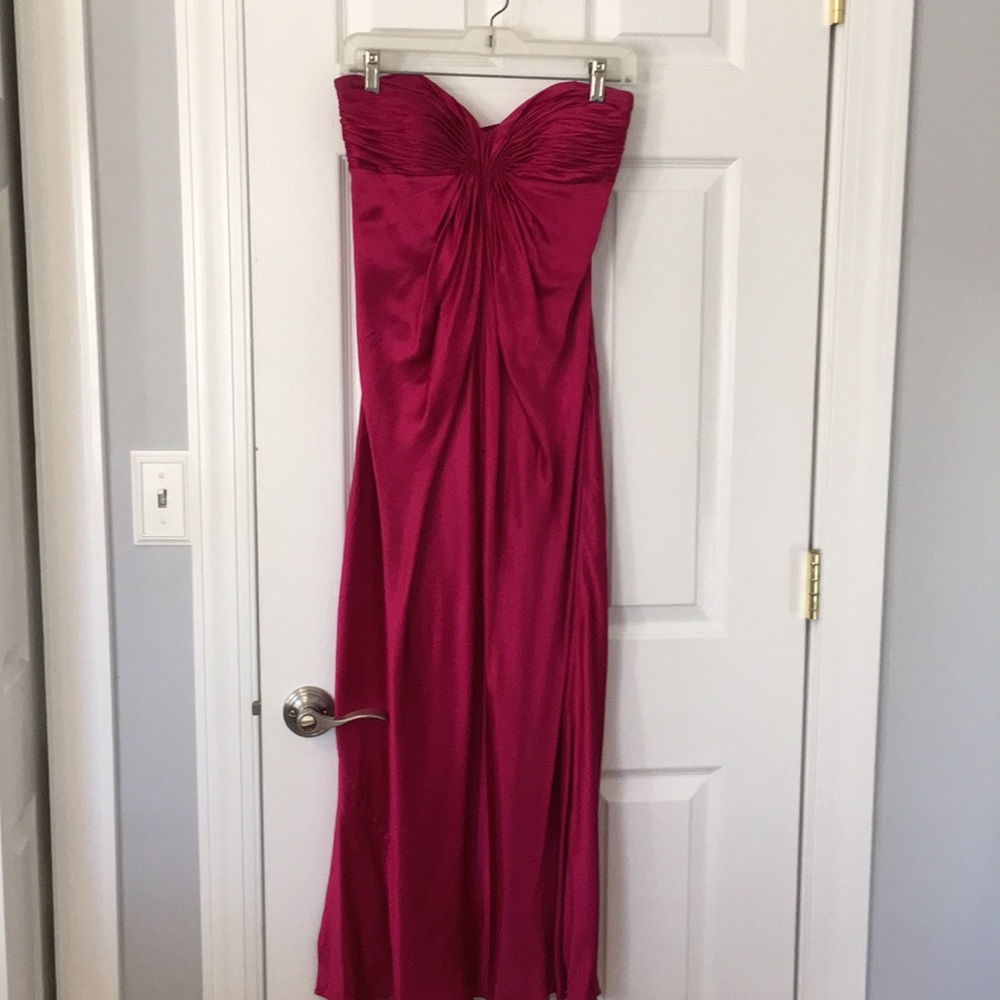 LAUNDRY Gown