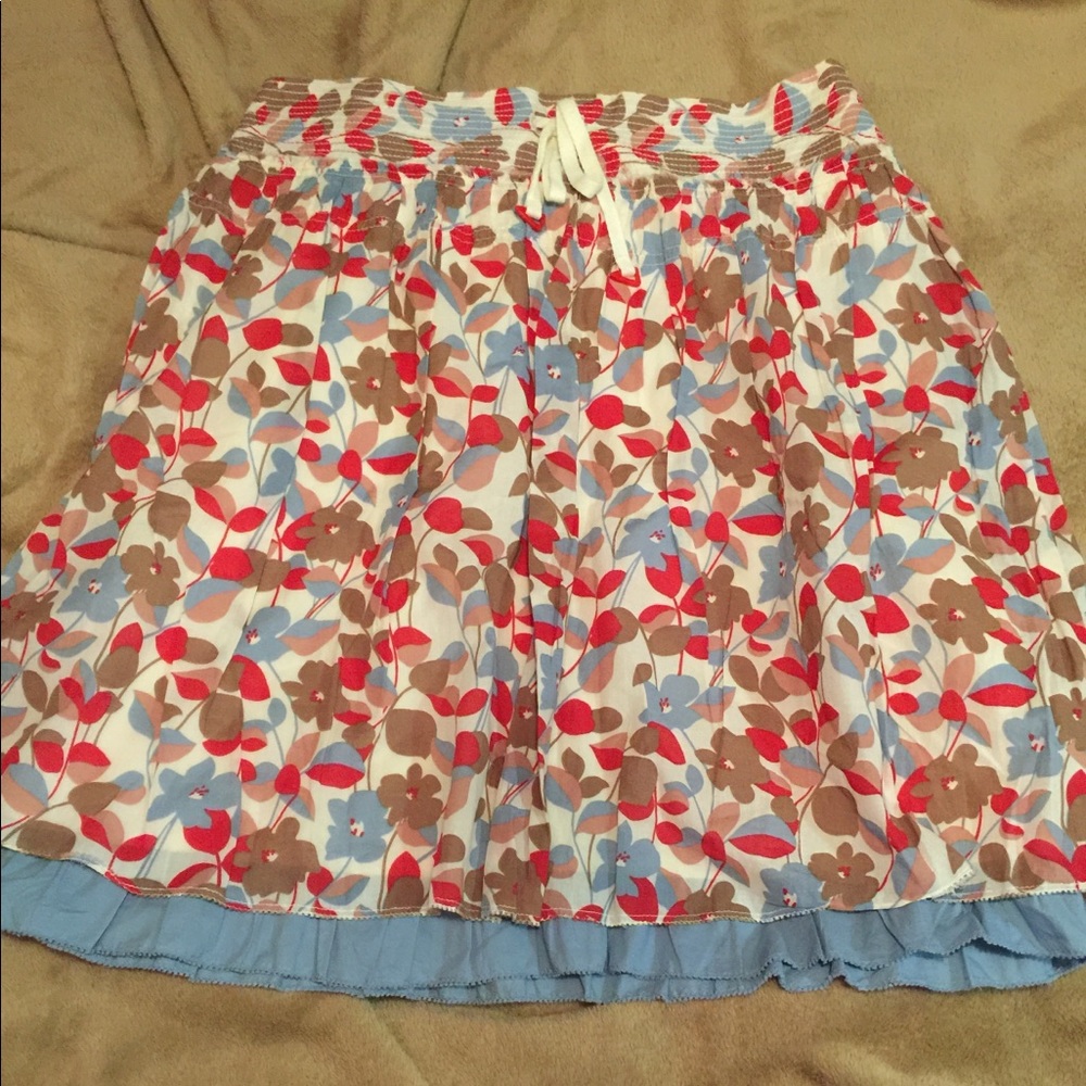 Adorable American Eagle skirt! Never Worn like new