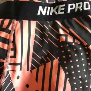 Nike Capri workout pants (small) dri-fit