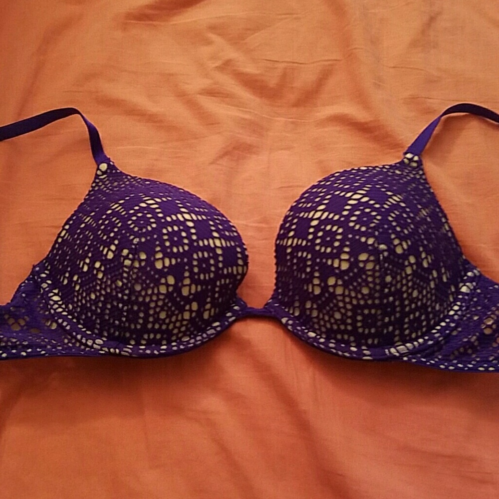 Victoria's Secret bra.