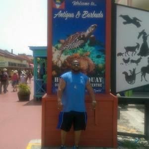 Meet your Posher, Troy