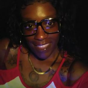 Meet your Posher, Sheena