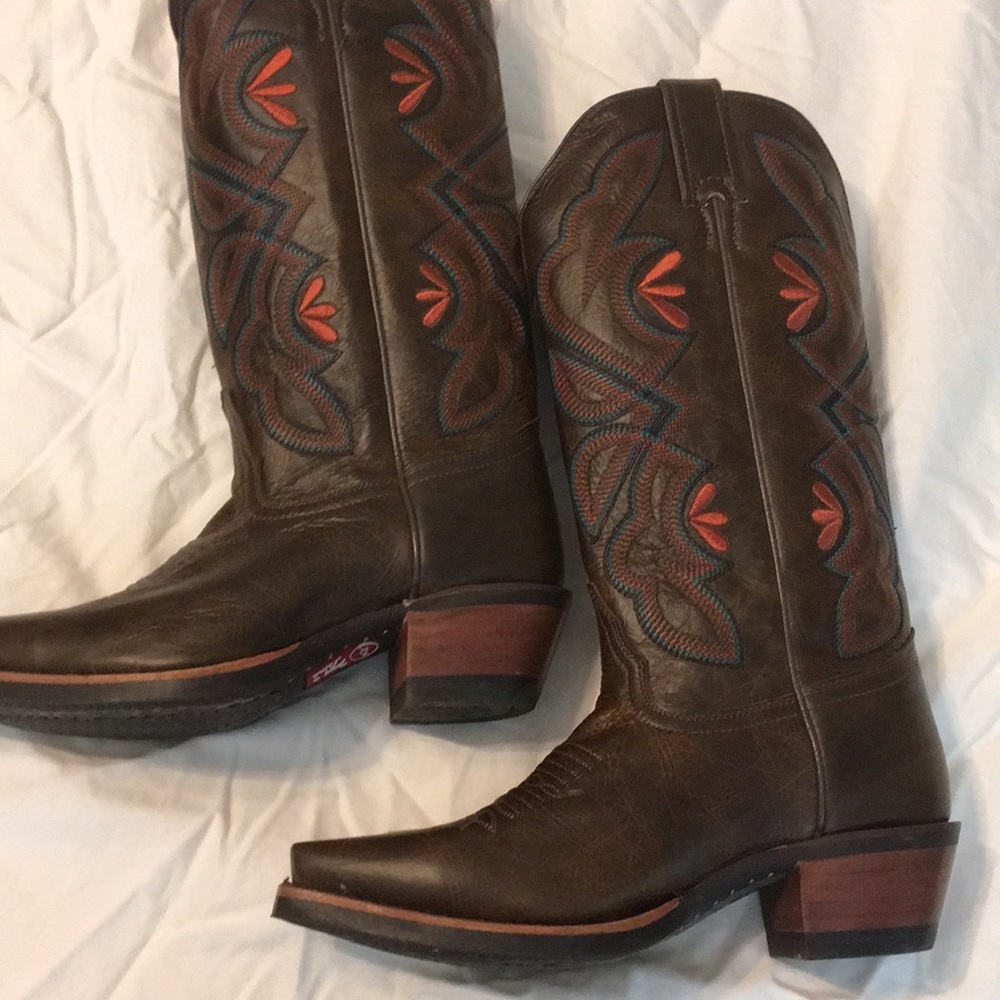 Tony Lama women’s boots size 6