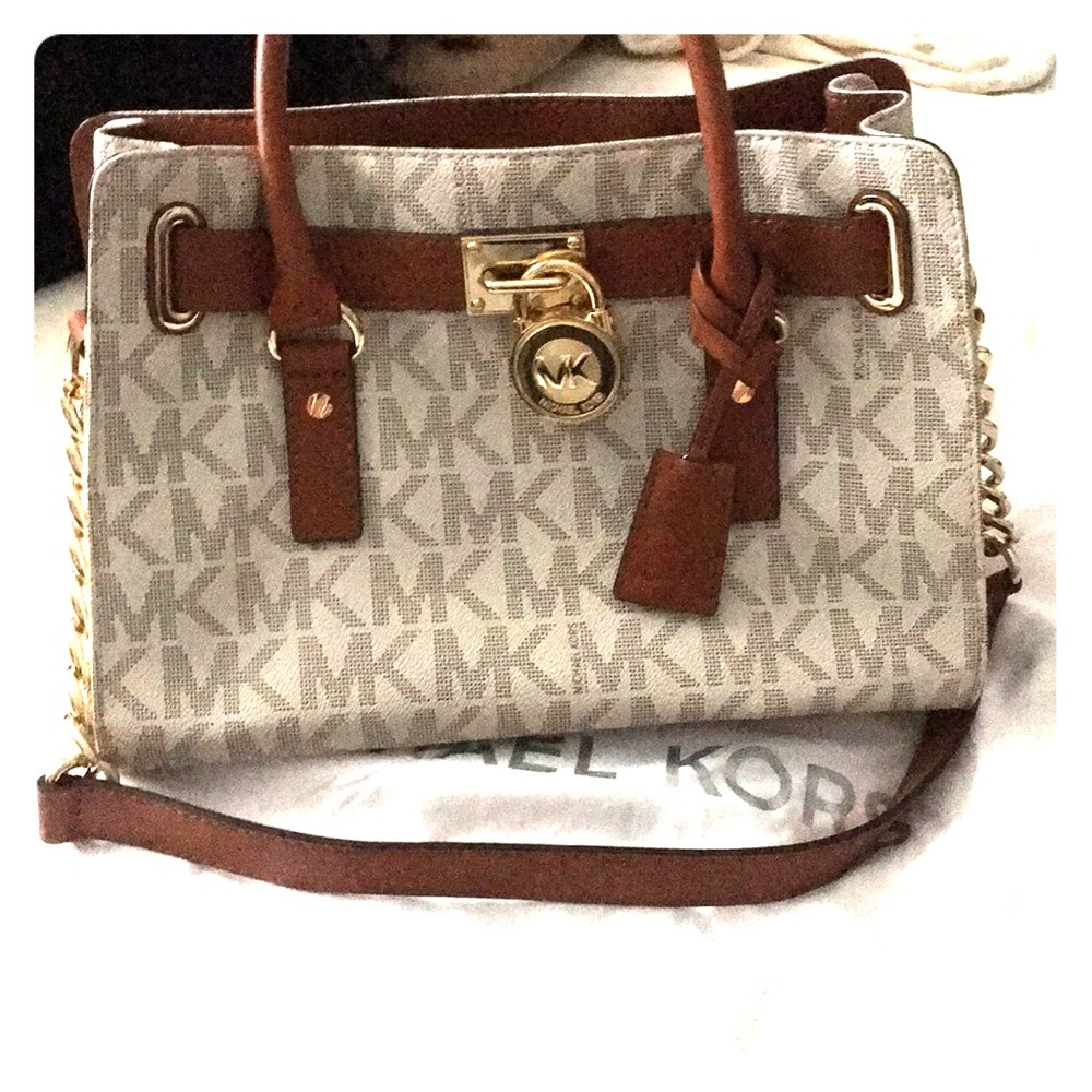 Michael kors locket handbag