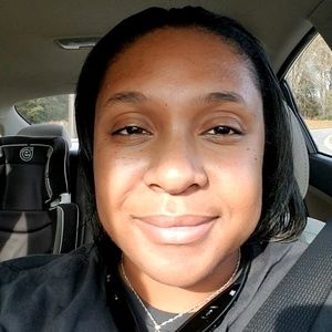 Meet your Posher, Maegan