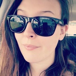 Meet your Posher, Leyna