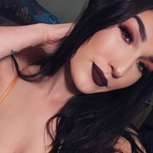 Meet your Posher, Sierra