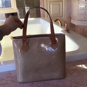Louis Vuitton Tote