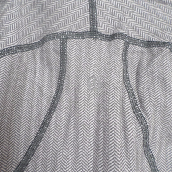 Ghost Herringbone Hustle in Your Bustle Jacket - Picture 6 of 8