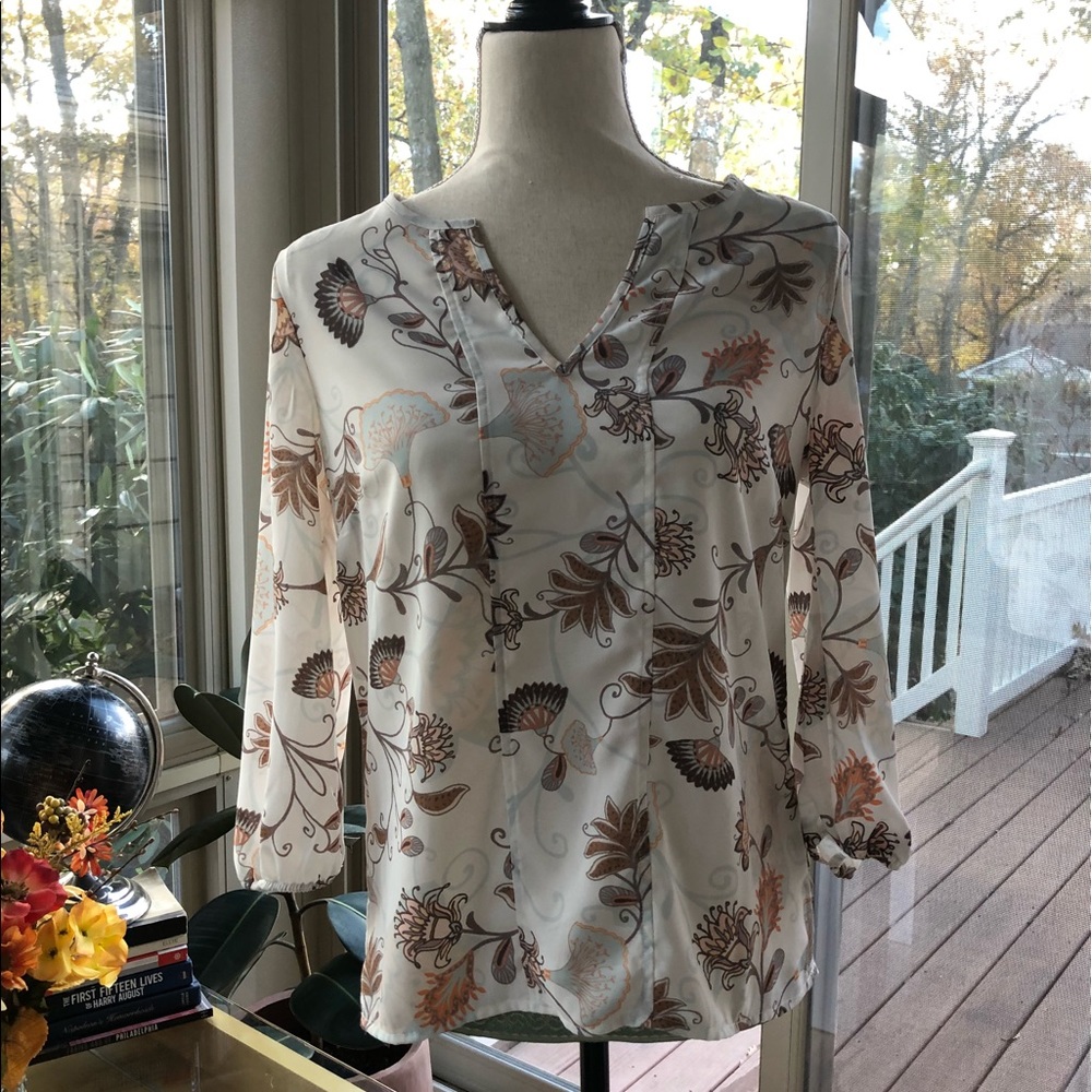 CLEAROUT!! NWT 🏷 New York & Company Peasant Blouse