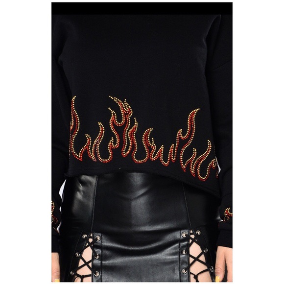 Bring the heat top 🔥 - Picture 2 of 3