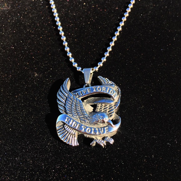“Live To Ride, Ride To Live” Men’s Biker Pendant - Picture 6 of 8