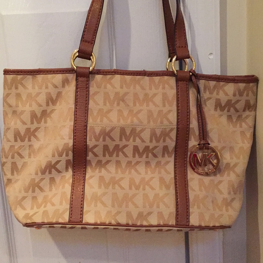 Michael Kors Tote