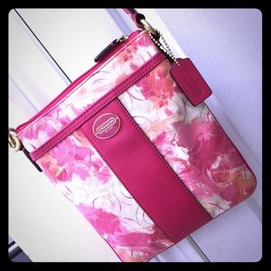 COACH Messenger Crossbody bag