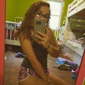 Meet your Posher, Maya