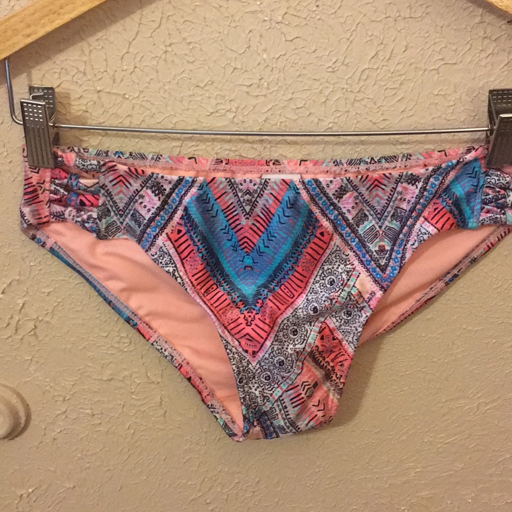 Coral/pink bikini