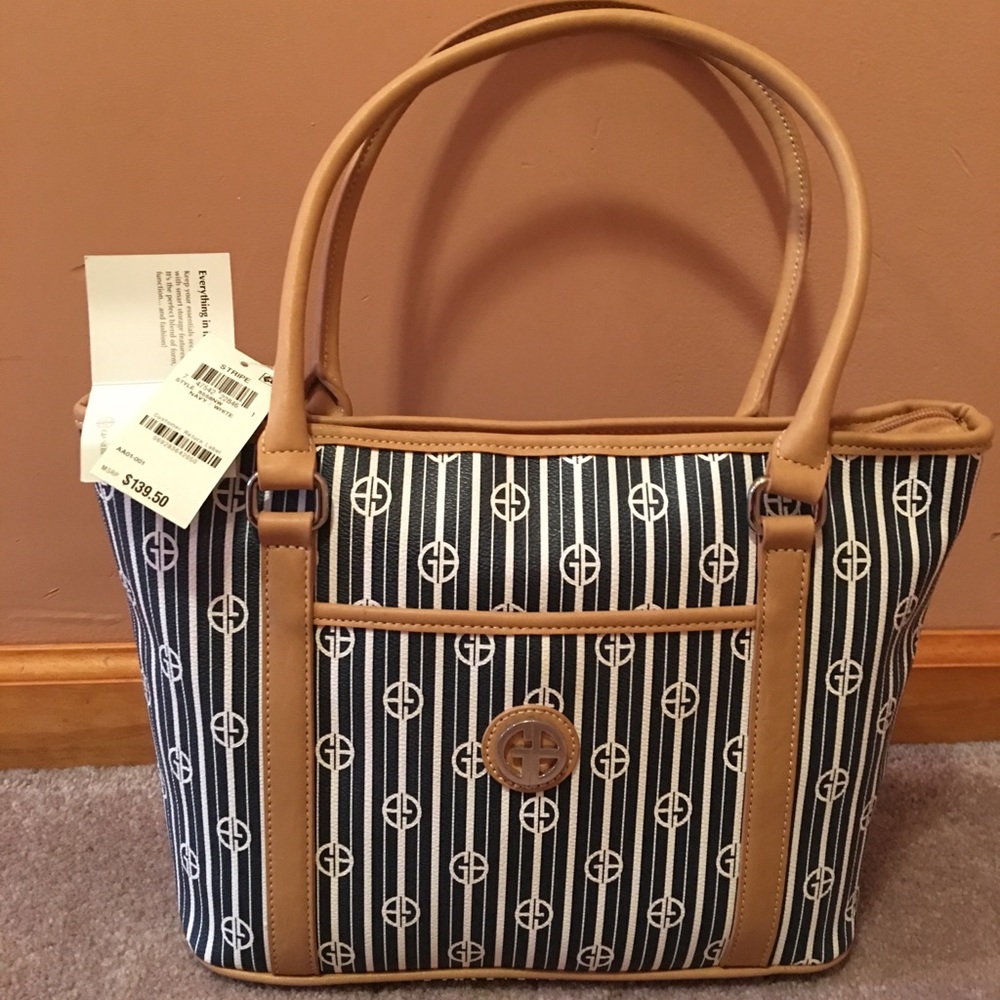 Giani Bernini Leather Pocketbook