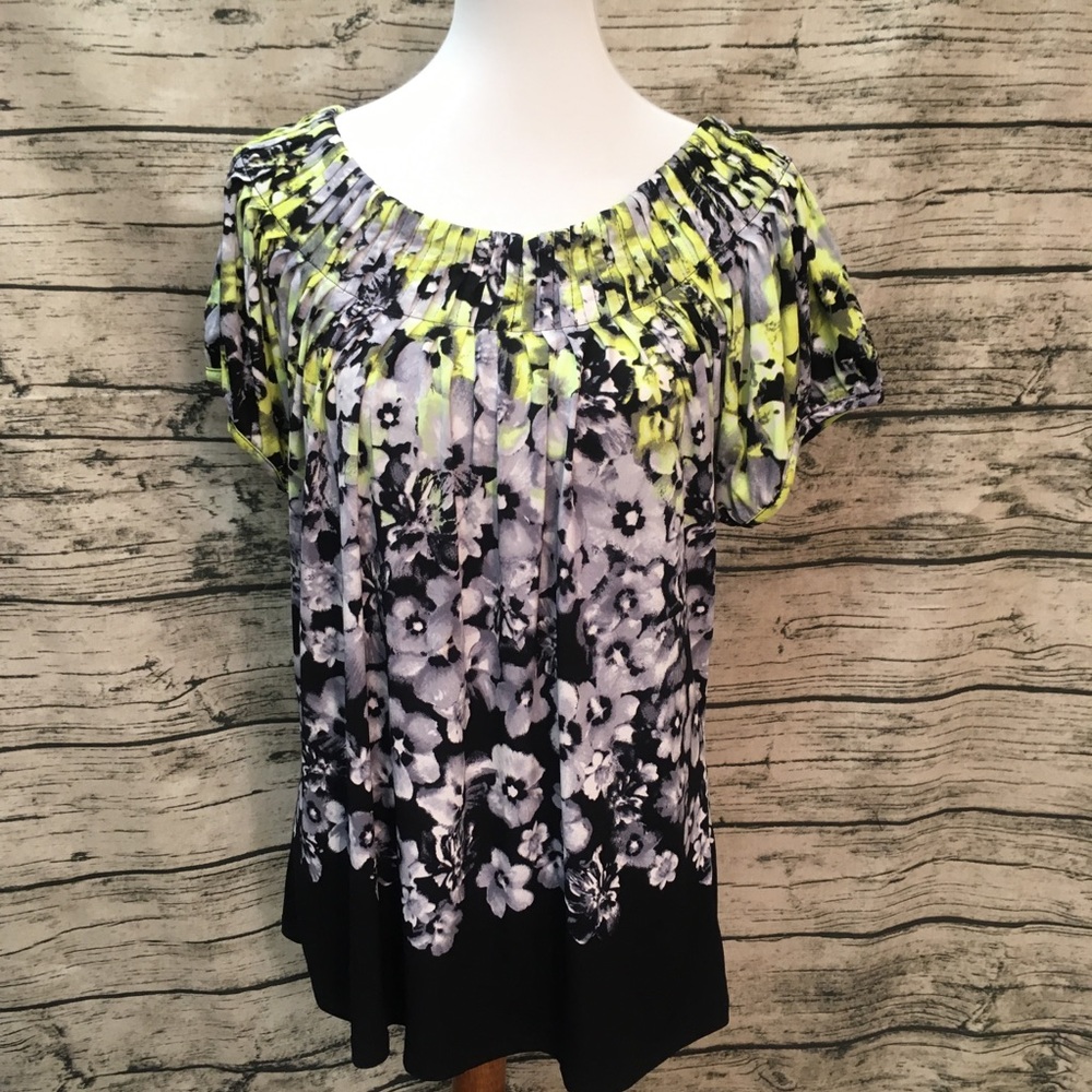 Style & Co Floral Scoop Neck Swing Top Sz L