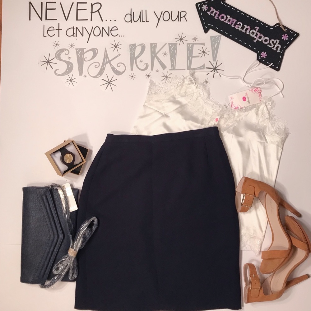 Casual Corner Essential Navy Business Suit Skirt