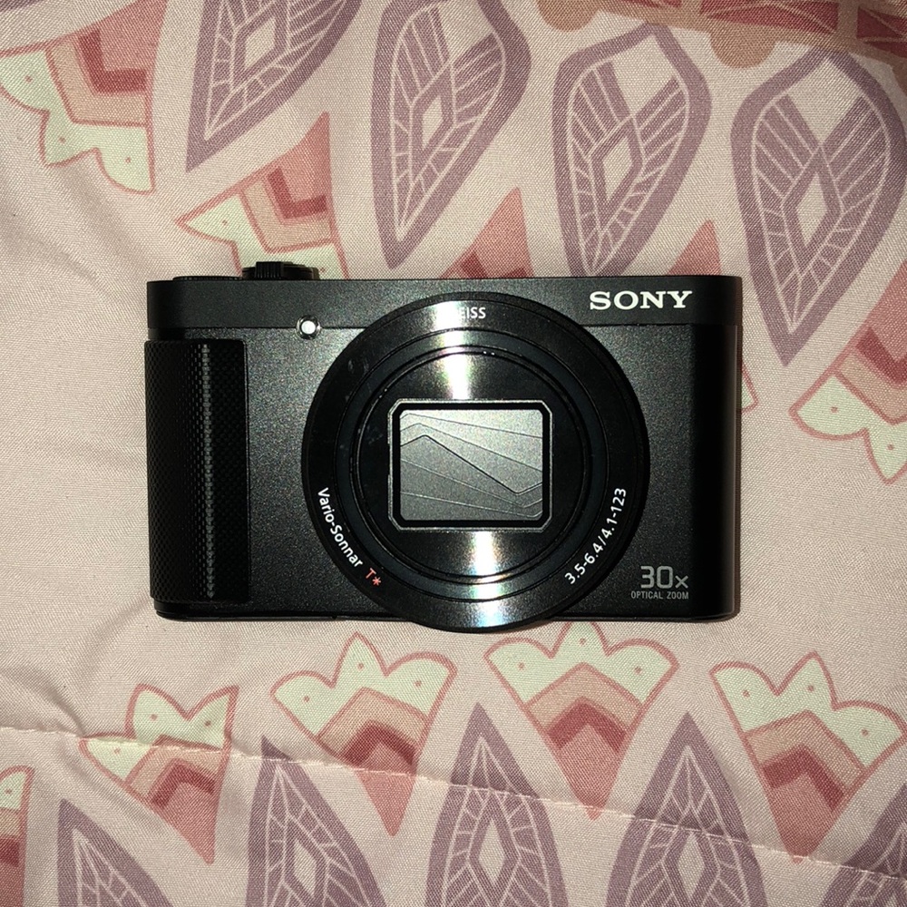 Sony cyber shot vlogging camera