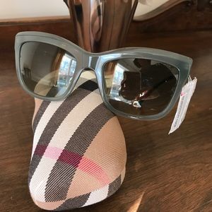 Authentic Burberry metal lace sunglasses