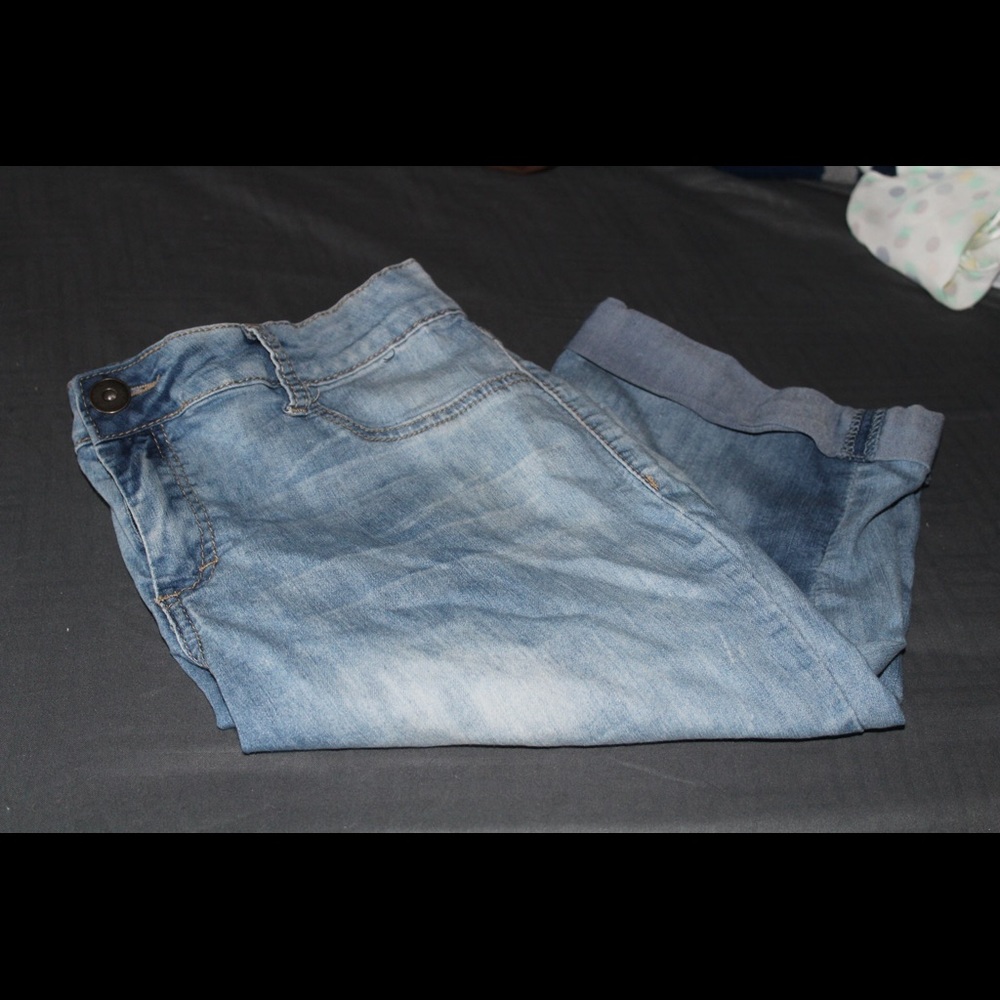 Light denim Bermuda style jeans
