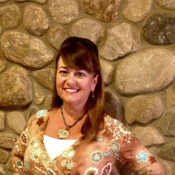 Meet your Posher, Deanne - Picture 1 of 1