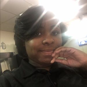 Meet your Posher, Acacia