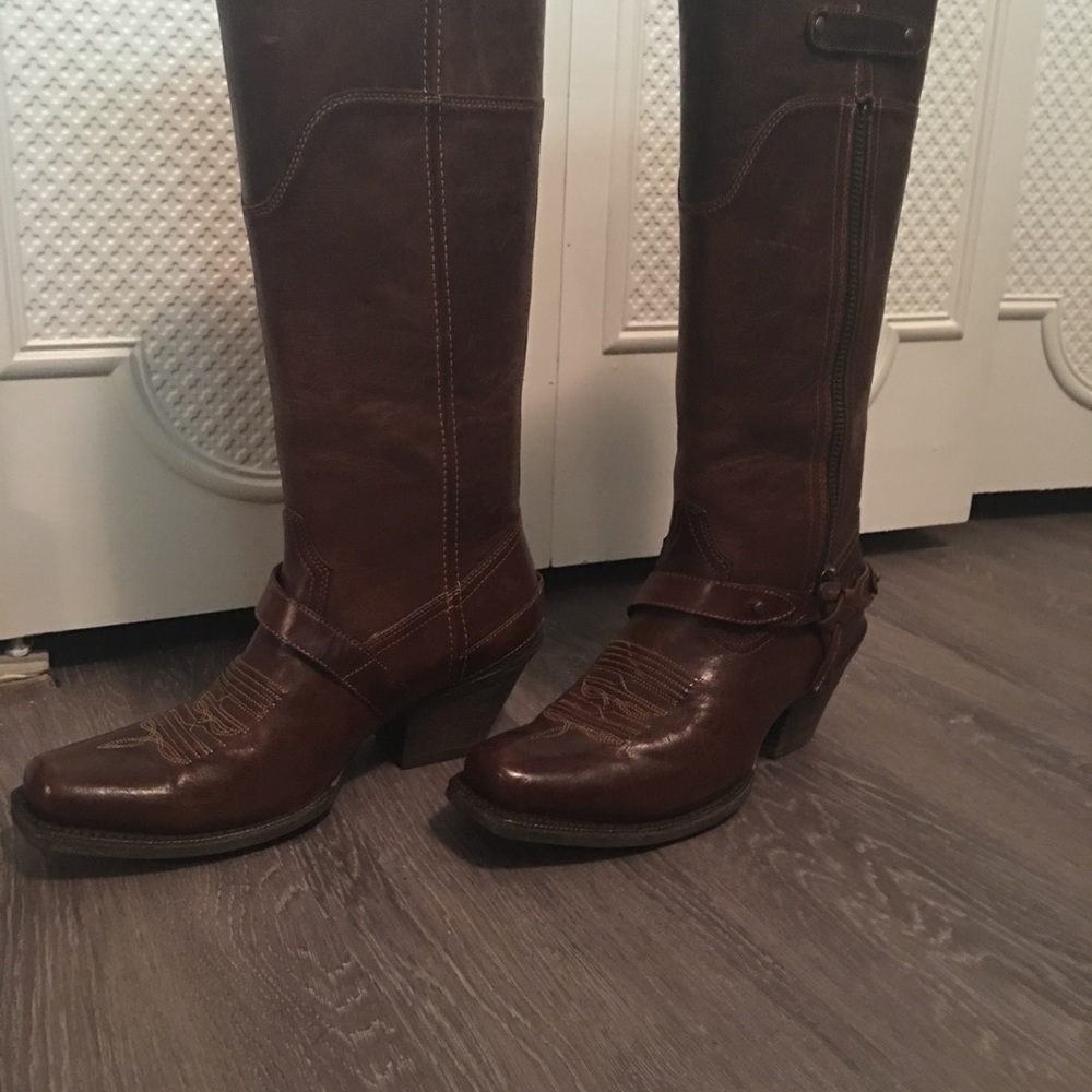 New women’s Ariat Boots - Picture 7 of 8