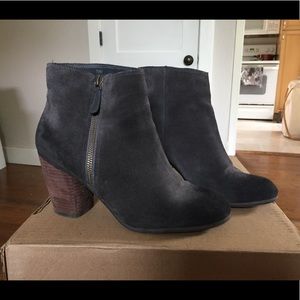 BP Trolley Grey Suede Ankle Bootie, Sz 8.5