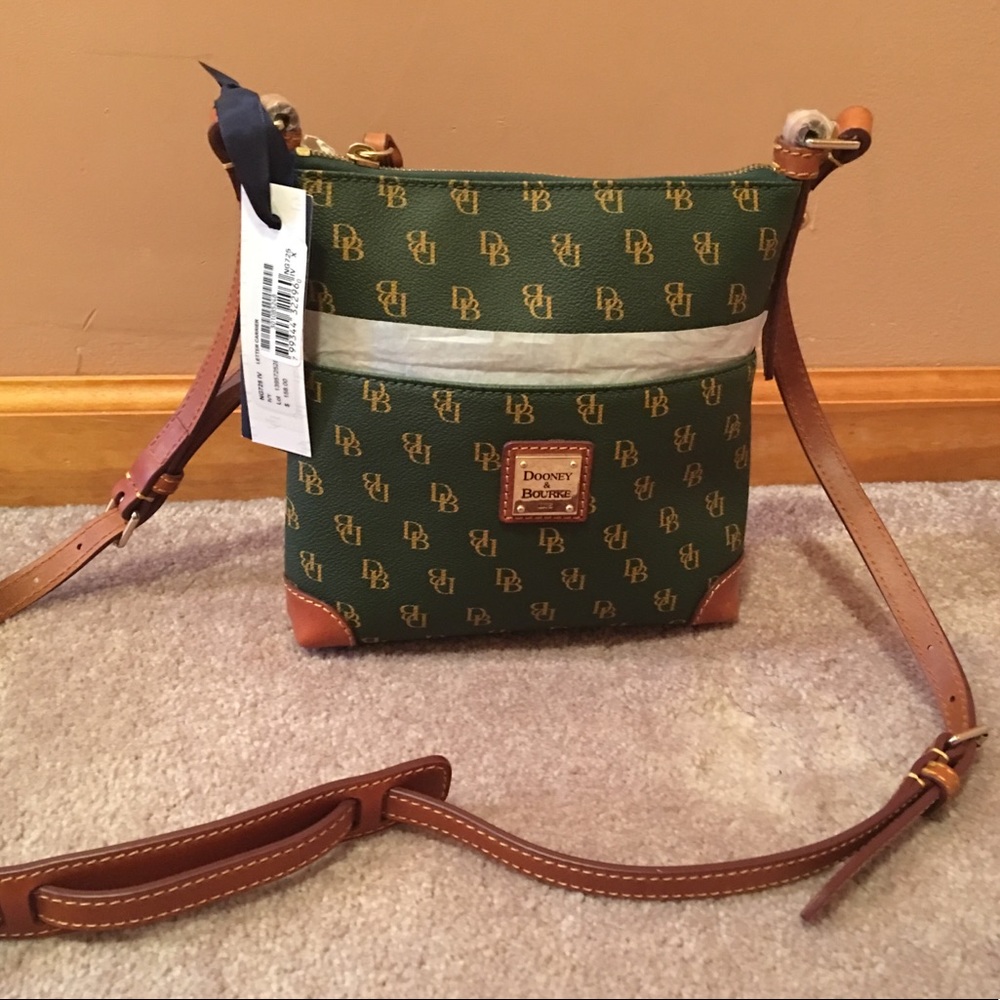 Dooney & Bourke Bag