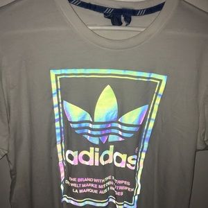 📍WHITE ADIDAS HOLOGRAPHIC TSHIRT📍
