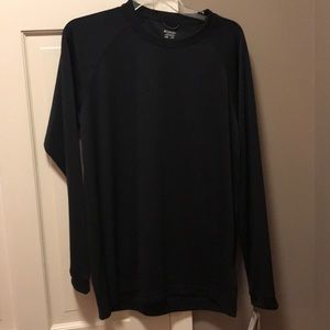 Columbia utilizes black long slv breathable shirt