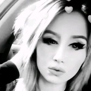 Meet your Posher, Candice