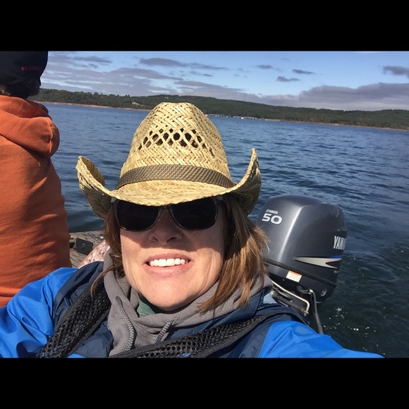 Meet your Posher, P - Picture 1 of 1