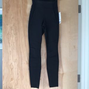 Athleta Highline Hybrid Ankle Tight