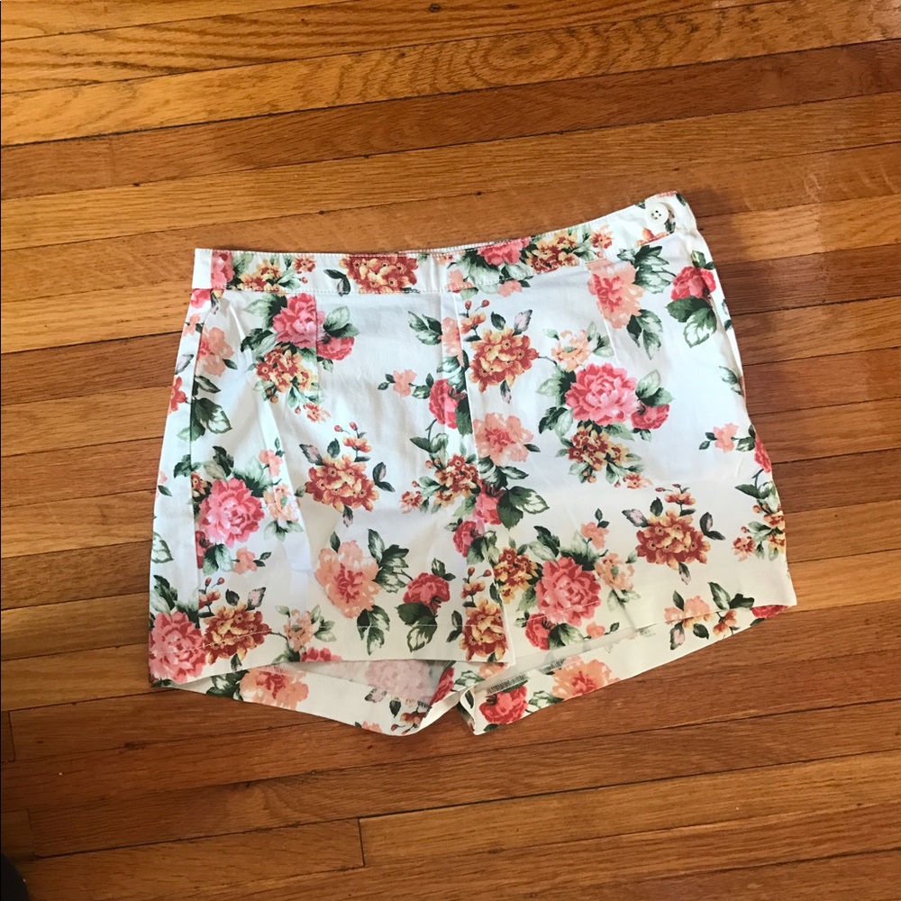 High waisted floral shorts