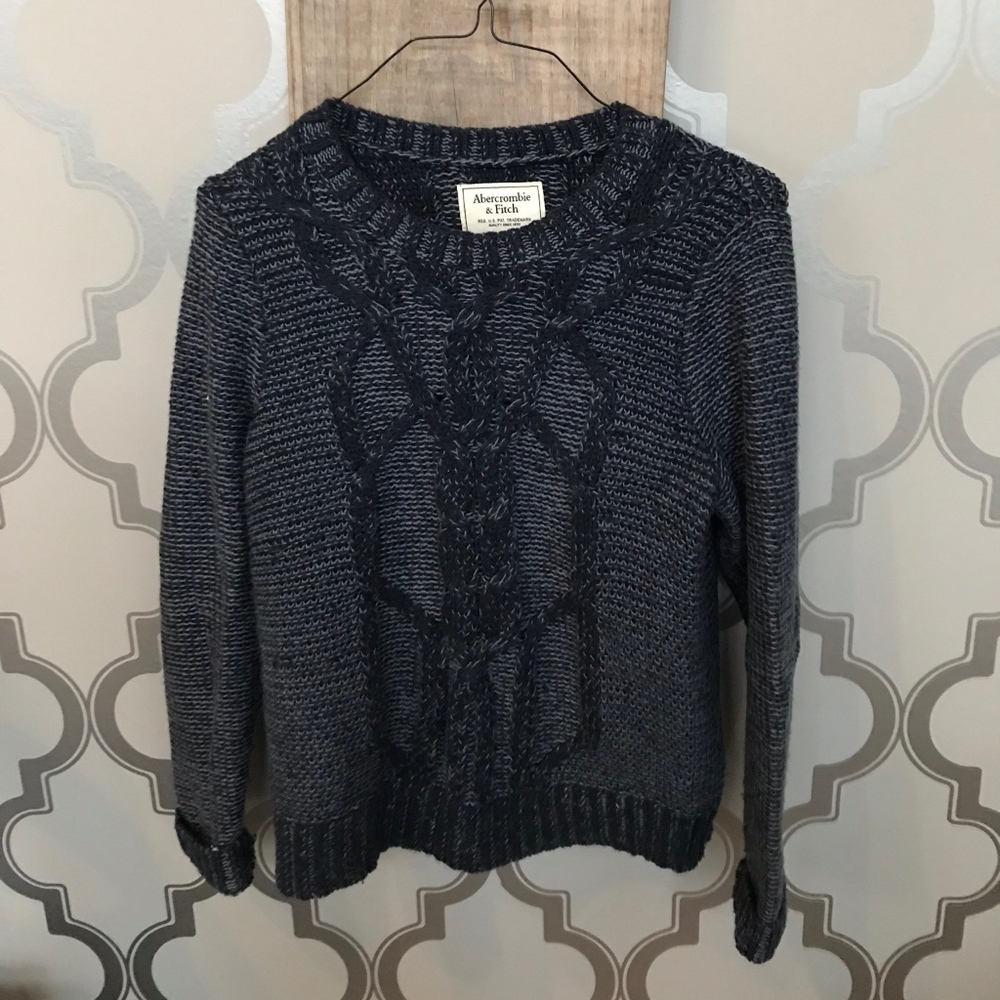 Abercrombie & Fitch cable crew neck sweater