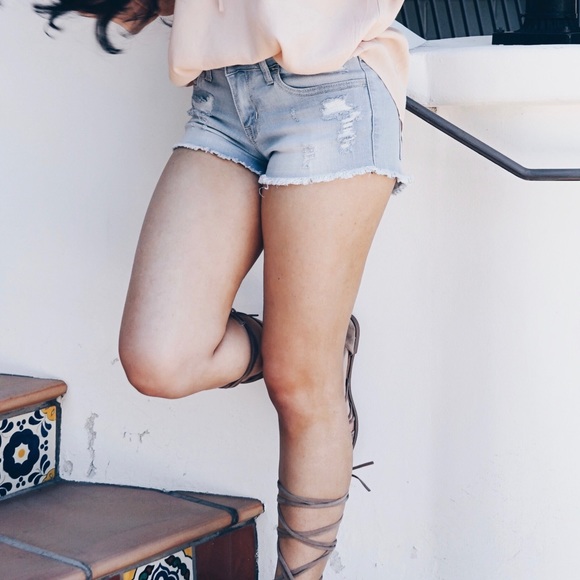 Klique B. Shorts - Picture 2 of 4