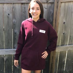 Maroon sweat shirt