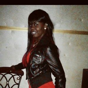 Meet your Posher, Jamila