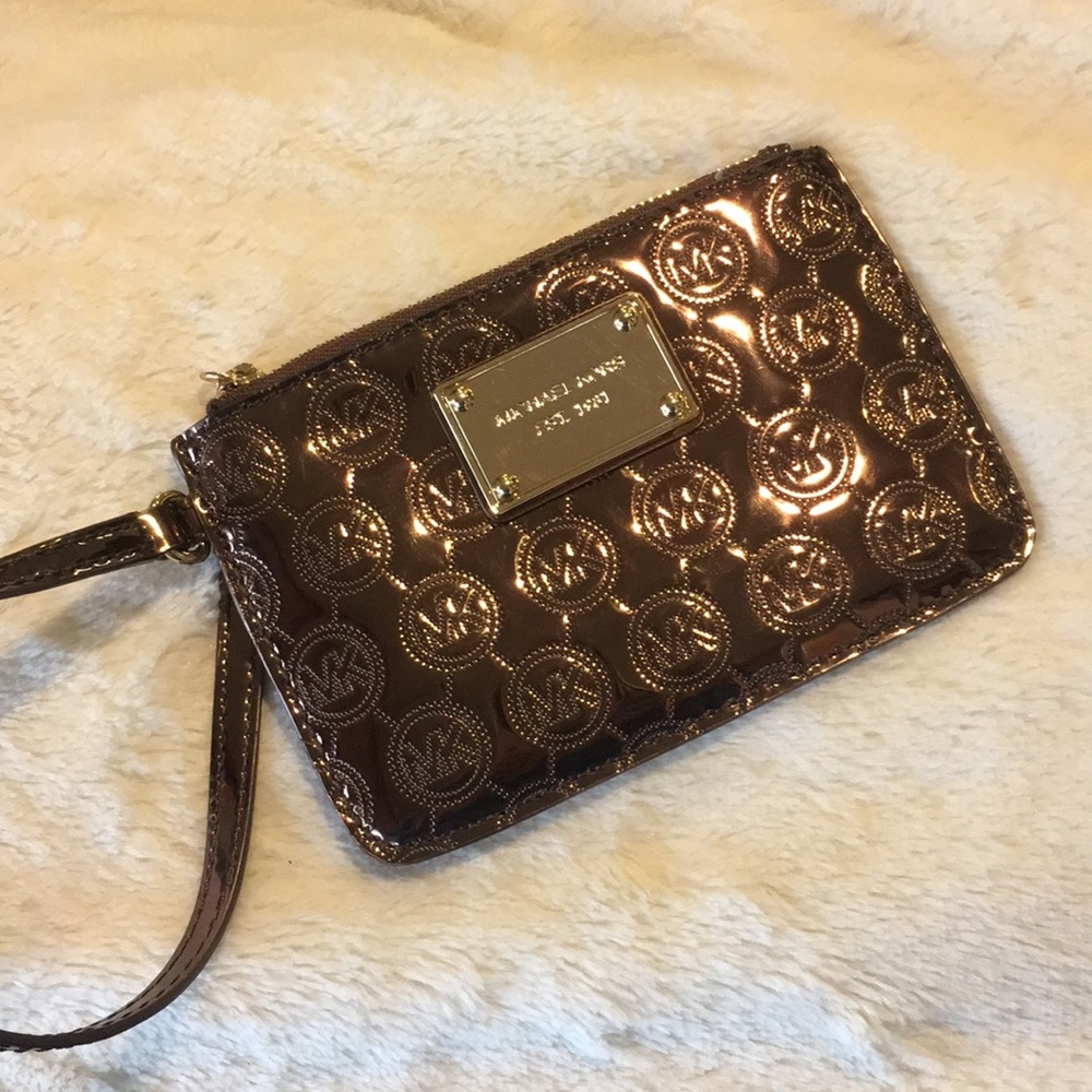 NWOT MICHAEL KORS WRISTLET