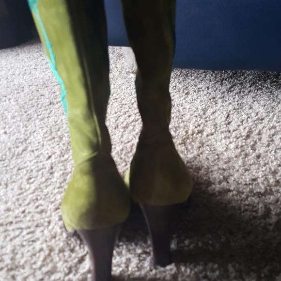 Leather embellish boots - Picture 3 of 5